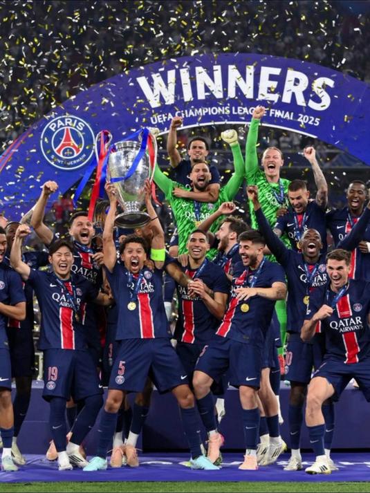 巴黎圣日耳曼主场大捷，球员赛后激动庆祝胜利，具有状态但是次数也是.Kaiyun Sports