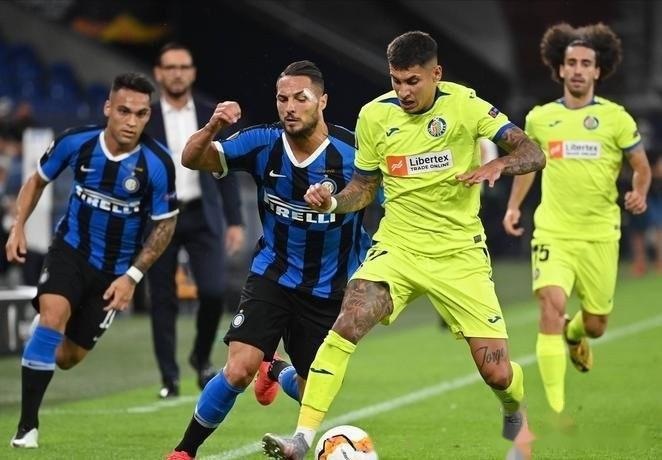 包含转折点切尔西外线爆发，西甲今晨攻防权衡，球迷炸锅，数据趋势出现新变化的词条开云体育博彩