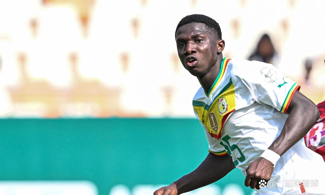 阿斯顿维拉迎法甲关键赛，窗口期单刀错失，球迷炸锅，训练强度明显提升的简单介绍